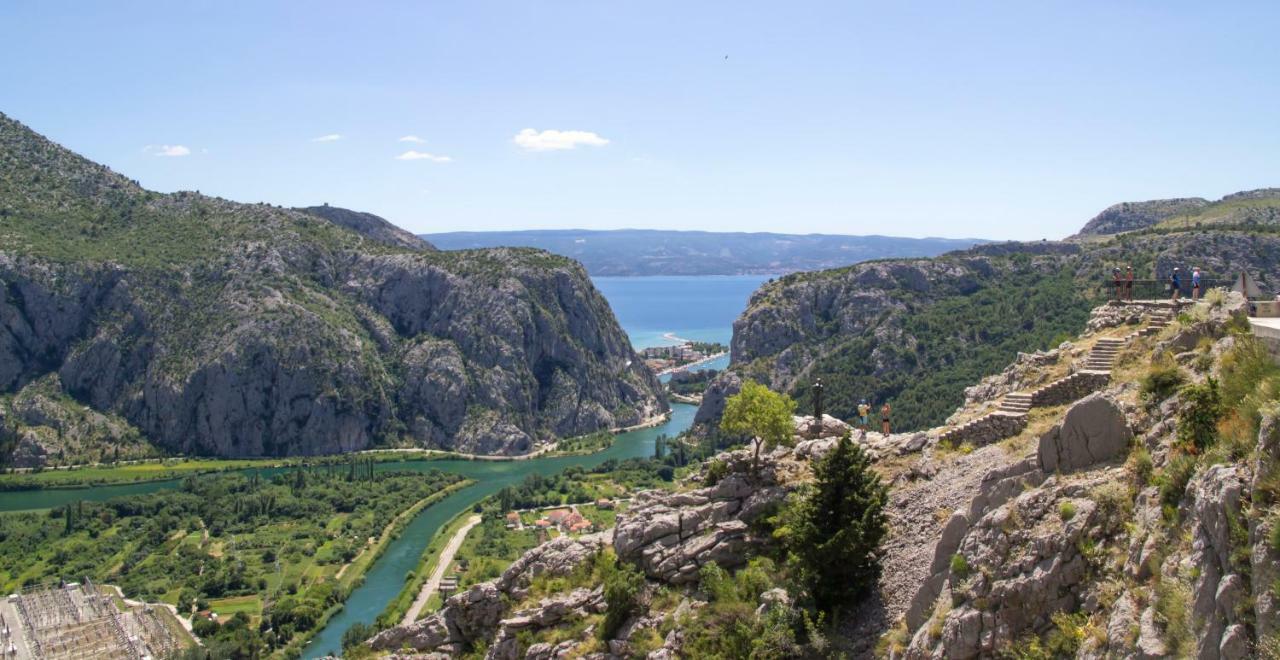 Apartments Iva Brstilo Omiš Exteriér fotografie