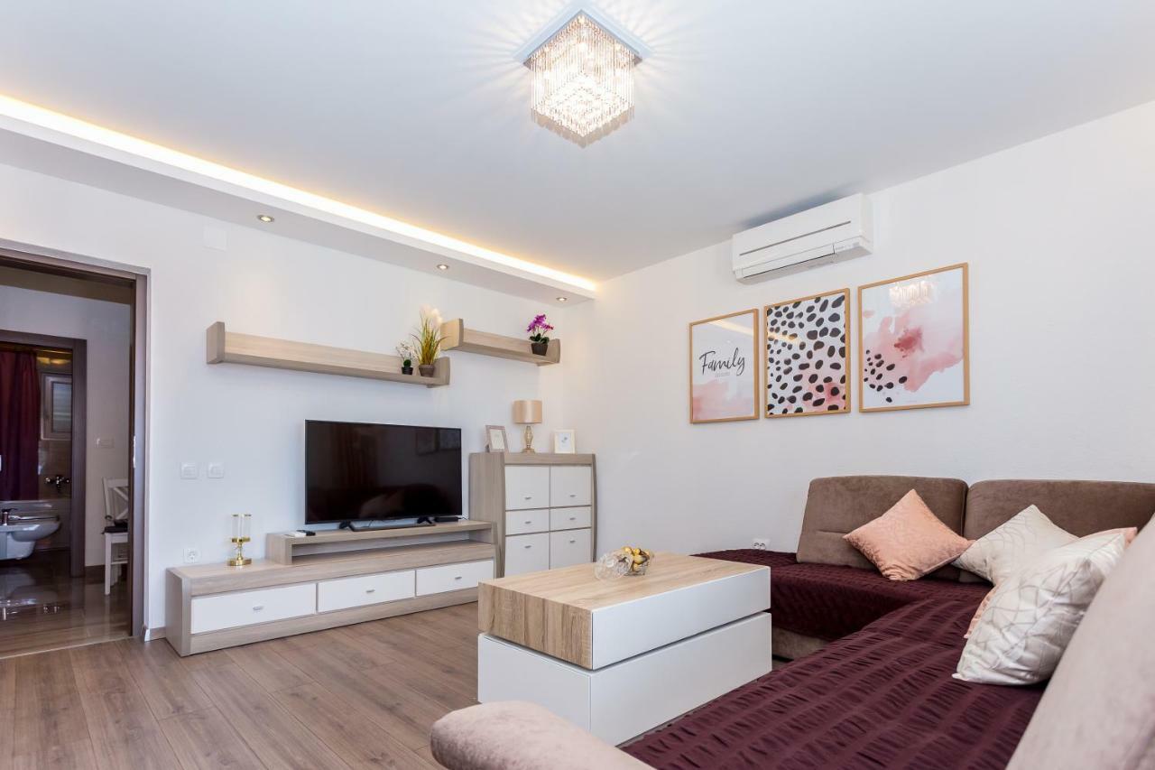 Apartments Iva Brstilo Omiš Exteriér fotografie