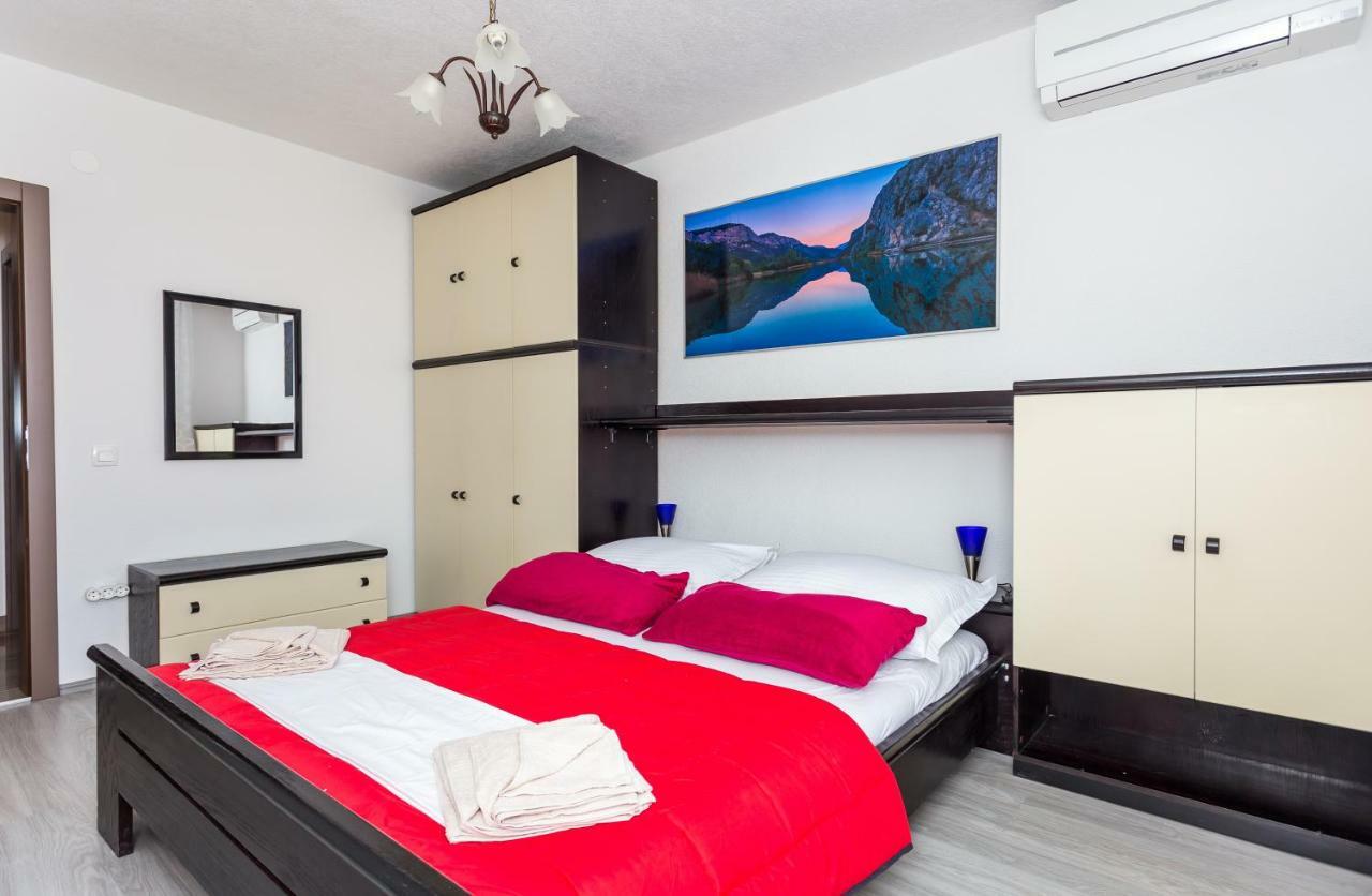 Apartments Iva Brstilo Omiš Exteriér fotografie
